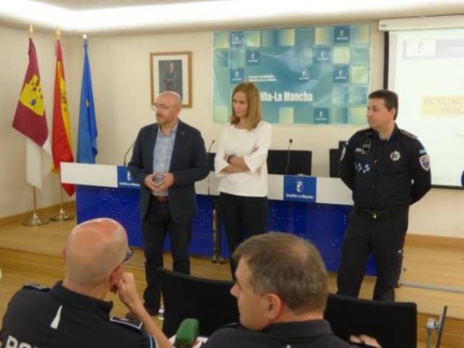 El Gobierno de Castilla-La Mancha forma a 35 policías locales ante la violencia de género