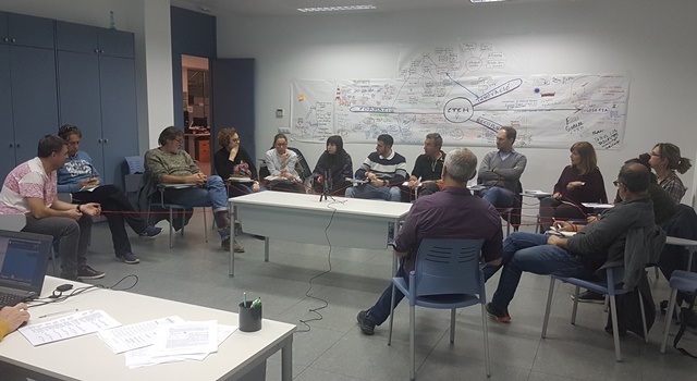 Agenda 21 Escolar de Albacete invitado por Educación de Valencia ara explicar al profesorado su metodología de trabajo