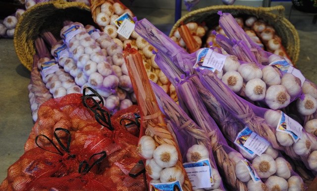 Siete cocineros de España compiten por el primer premio del XI Concurso Nacional de Cocina `Ajo Morado de las Pedroñeras´