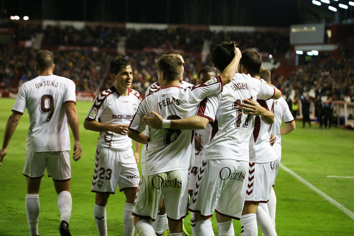 El Albacete Balompié defiende el liderato ante un Real Zaragoza al alza