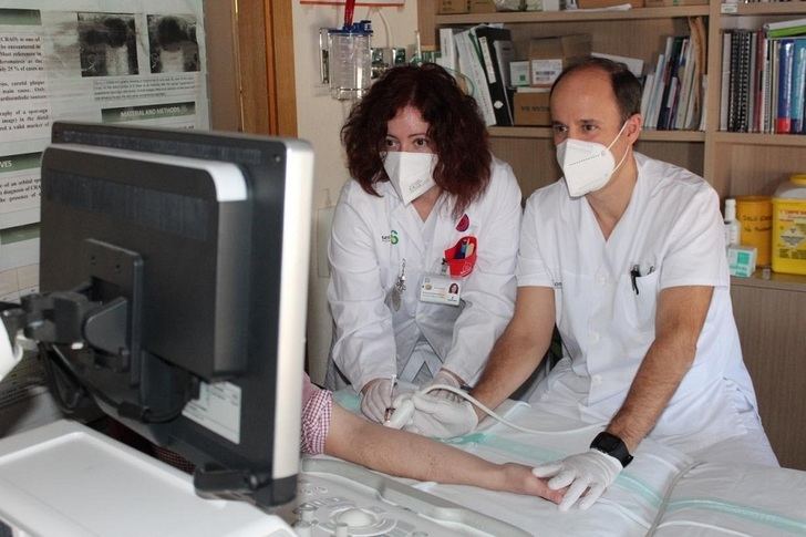 200 pacientes corrigen trastornos de movimiento en Albacete con infiltración ecoguiada de toxina botulínica