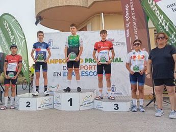 Éxito rotundo en el II Trofeo de Escuelas Acueducto de Albatana con más de 80 corredores participantes