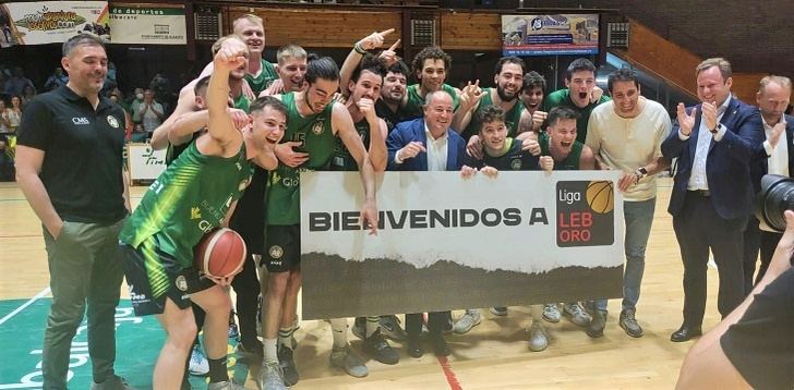 El alcalde felicita al Albacete Basket por su ascenso a la Liga Leb Oro