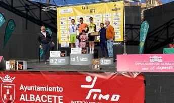 Serrano destaca la organización y el ambiente festivo en la BTT de Albacete