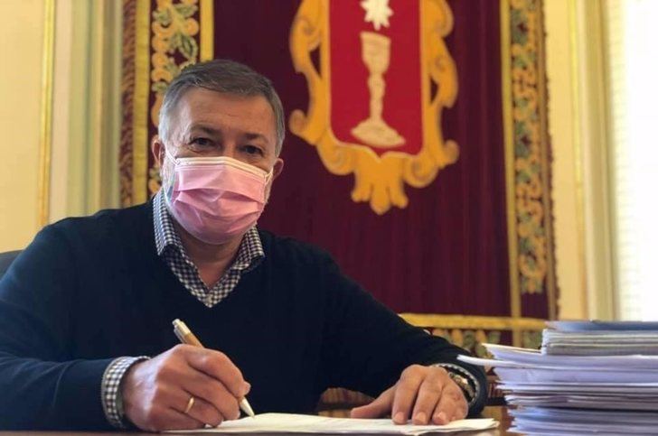 El alcalde de Cuenca califica como 'vergonzoso' que Gamesa anuncie un megaparque eólico en Albacete mientras cierra la planta de la ciudad