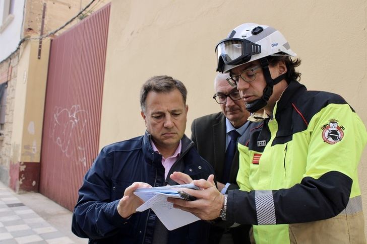 El alcalde de Albacete recomienda no salir a la calle por las fuertes rachas de viento