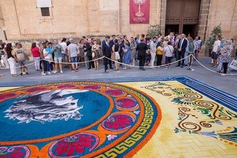 Más de 12.000 visitantes disfrutan de las Alfombras de Serrín de Elche de la Sierra (Albacete)