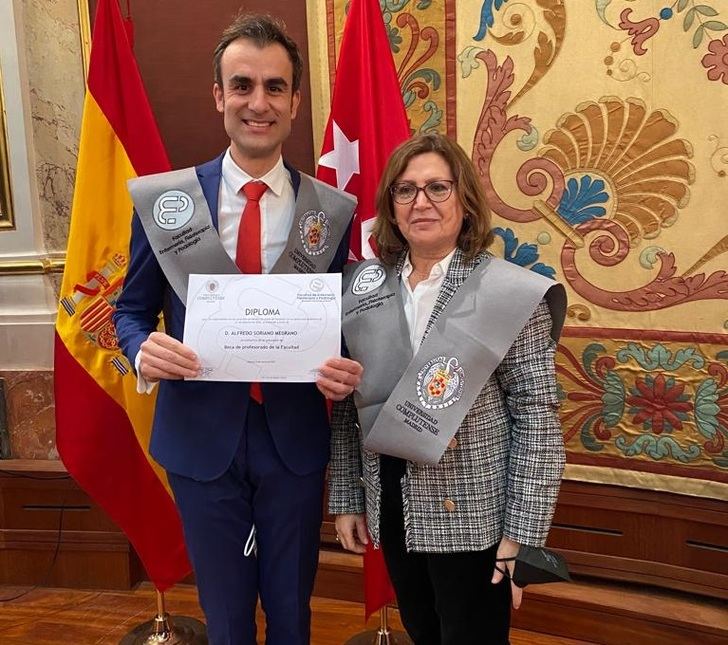 El Enfermero y Podólogo albaceteño Alfredo Soriano recibe la Beca Académica del Profesorado