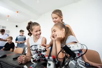 Castilla-La Mancha impulsa la inclusión educativa con materiales para identificar altas capacidades y dificultades de aprendizaje