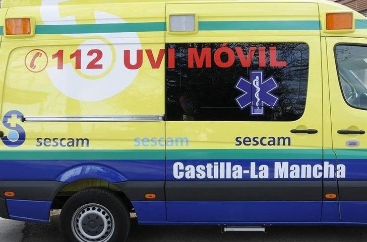 Un trabajador de 54 años sufre la amputación de un dedo al pillarse con la puerta de un camión en Illescas