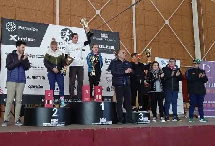 Ángel Antonio Bravo, del Amiab, se impone en la 10K de Villarrobledo en la categoría de atletas con discapacidad