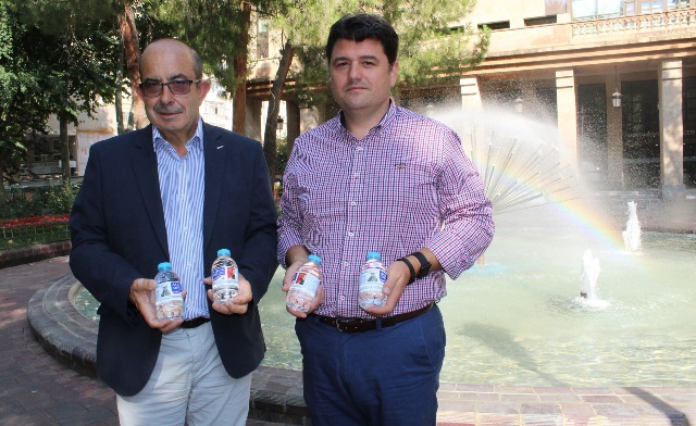 Millones de botellas de agua volverán a promocionar este año la Feria de Albacete