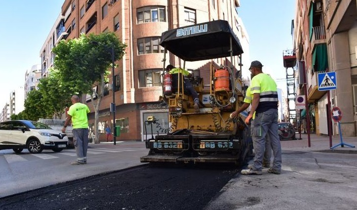 El Ayuntamiento de Albacete inicia el plan de arreglo y asfaltado de diferentes calles