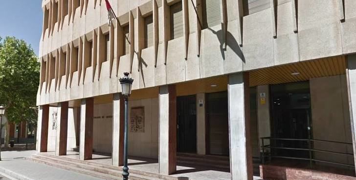 23 años de cárcel al asesino de la máscara de ‘Scream’, que mató a su excuñada en Albacete con más de 100 puñaladas