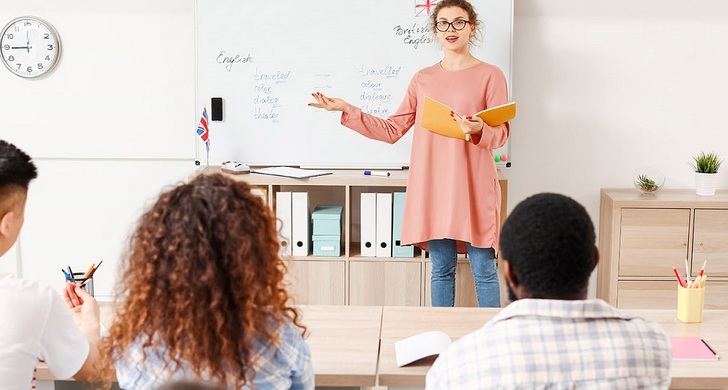 Castilla-La Mancha destinará el próximo curso auxiliares de conversación a 26 centros educativos con proyectos bilingües de FP