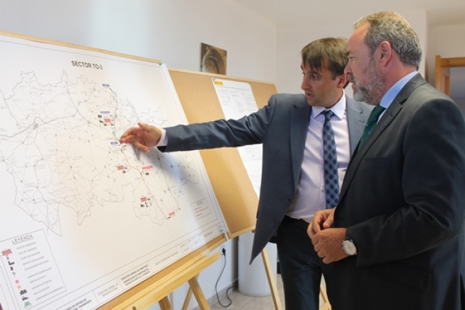 Visita institucional del delegado del Gobierno al centro de conservación de carreteras de la A-42