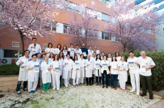 Oftalmólogos de Alcázar de San Juan participan en la redacción de una enciclopedia mundial sobre cirugía de cataratas