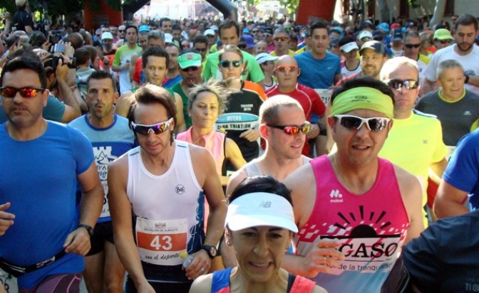 Almansa vibró con una media maratón en la que participaron 3.000 atletas