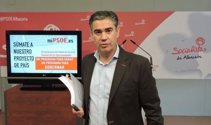 González Ramos señala en la presentación del programa electoral del PSOE que es “un proyecto de país”
