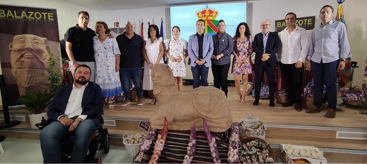 Balazote se presenta en el stand la Diputación de Albacete como “un pueblo próspero, moderno en constante crecimiento y evolución”