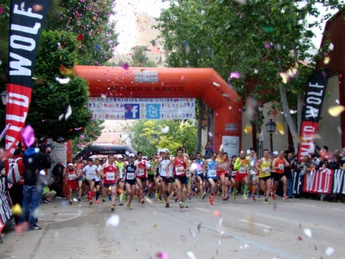 El XV Medio Maratón de Almansa acogerá este sábado a 2.800 atletas en la línea de salida