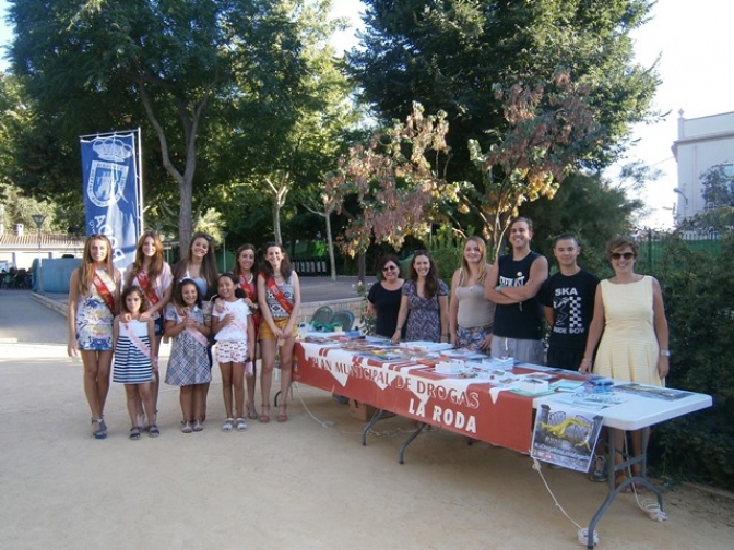 El PMD de La Roda presentó su campaña de verano bajo el lema ‘La droga mata, la vida engancha’