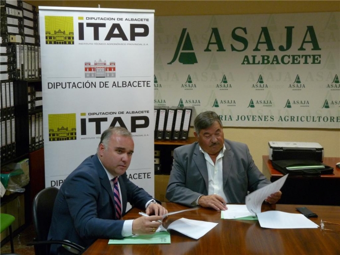El ITAP firma un convenio de colaboración con ASAJA para la promoción de actividades del sector agrario de la provincia