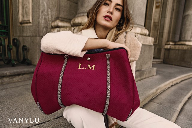 Bolsos personalizables: la tendencia que atrae a las influencers y modelos