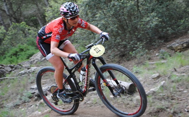 Aida Milán y Antonio Peinado ganaron en la carrera de BTT de Higueruela