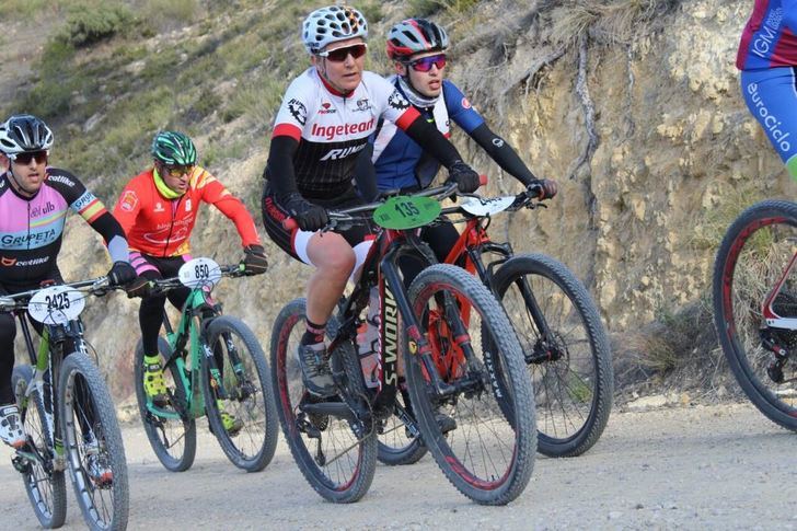 El Circuito de BTT de la Diputación de Albacete tuvo una gran prueba de maratón en Almansa