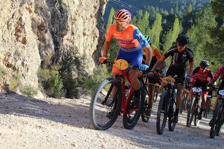 El Circuito de BTT de la Diputación de Albacete llega a la localidad serrana de Bogarra