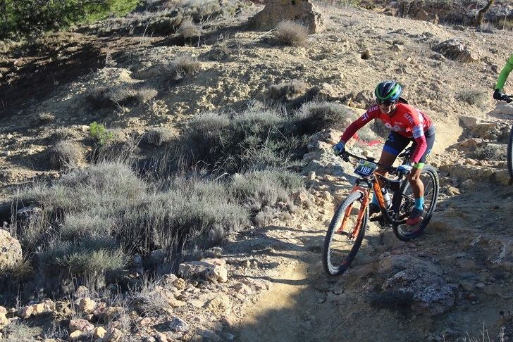 Pedro Jesús Rodríguez y Alfonsi Villar, ganadores en la prueba BTT de Bonete