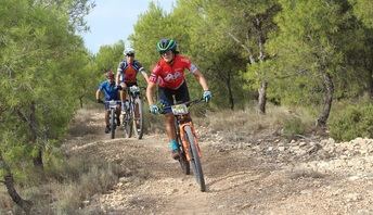 Alberto López y Alfonsi Villar, campeones de la prueba BTT de Hellín