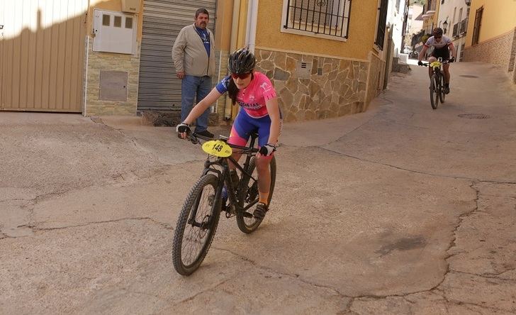 Liétor pone a prueba este fin de semana a los 400 participantes de su carrera de BTT