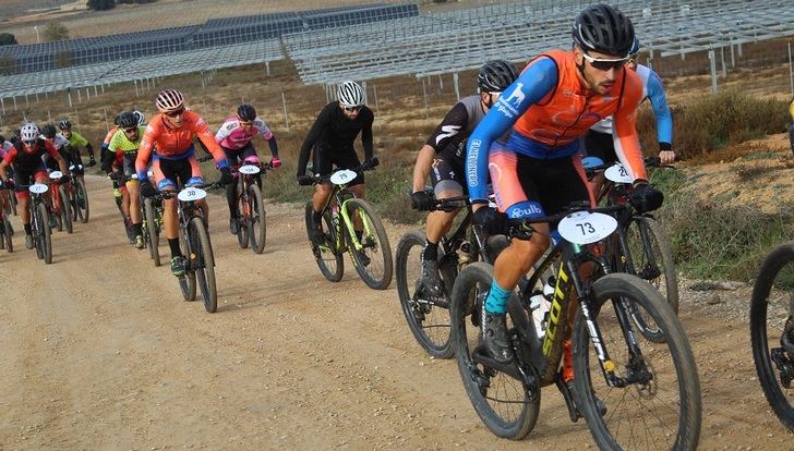 Alberto López y Alfonsi Villar, triunfadores en la VIII Carrera de BTT de Bonete