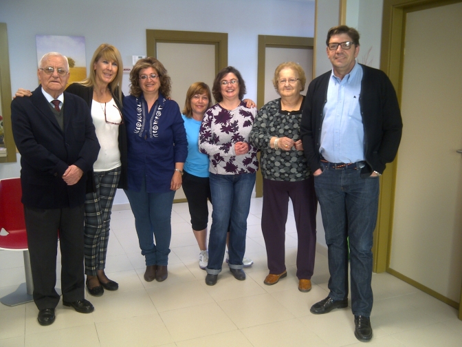 Los vecinos del Hospital con concejales del Ayuntamiento de Albacete
