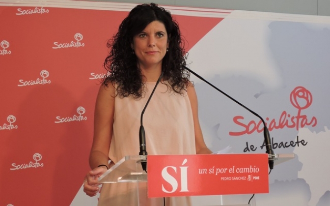 Josefina Navarrete: 'En un año el PSOE ha cambiado los recortes por la reconstrucción'