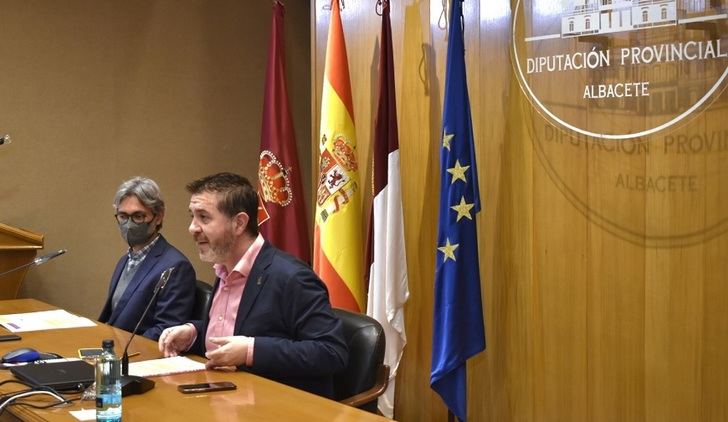 La Diputación de Albacete duplica ayudas a los ayuntamientos para favorecer la conciliación de cuidadoras de dependientes