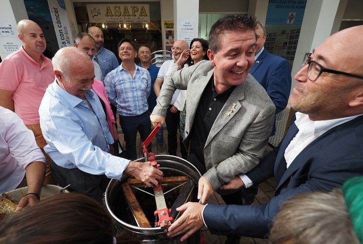 La miel, sus variedades y sus productores, en el stand de la Diputación de Albacete