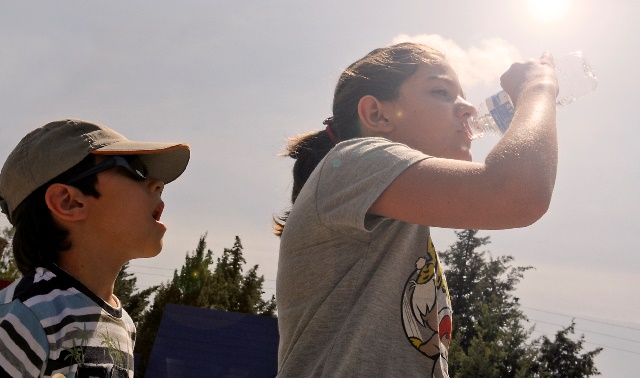 El primer día de la ola de calor trae temperaturas de más de 40 grados y ambiente caluroso en toda España