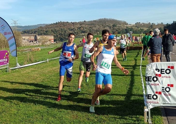 Éxito en el 32 Campeonato de España de Campo a Través: Morote y Paniagua brillan en Basauri