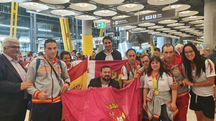 Reconocimiento de la Diputación de Albacete a Serrano y Molina, los campeones del Adapei de Asprona en el Mundial