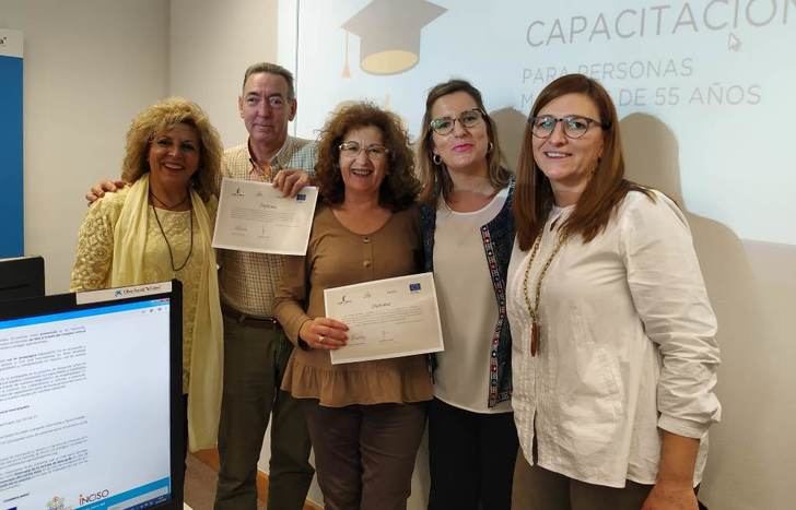 240 personas se forman en la provincia de Albacete sobre nuevas tecnologías gracias al Programa “CapacitaTIC+55”