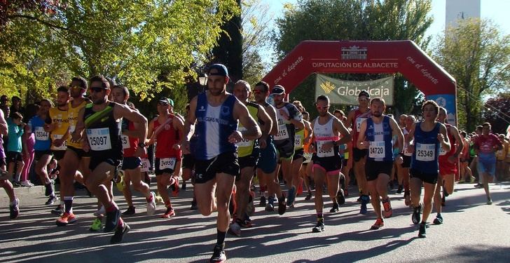Carmen Risueño y Antonio fueron los ganadores de la Carrera Popular de Aguas Nuevas