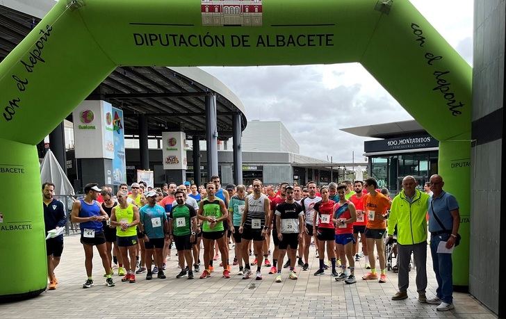 Felicitación del Ayuntamiento de Albacete a los vecinos de Cañiñas-Imaginalia por el éxito de su carrera