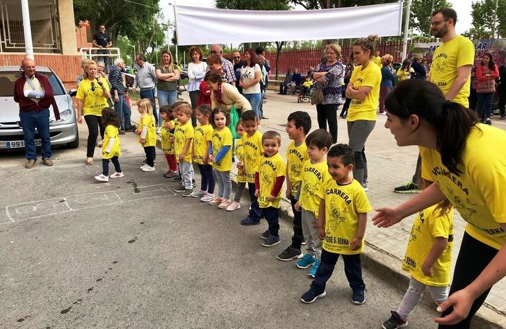 El colegio José Serna de Albacete celebró la quinta edición de su carrera escolar