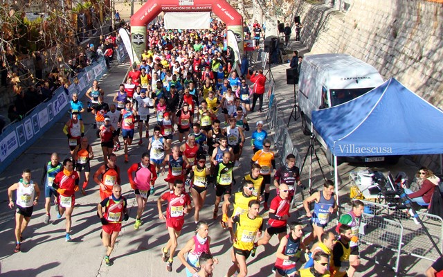 Saúl Ordoño y María Ángeles Magán ganan la IX Carrera Popular ‘Entre barrancos’ de Alcalá del Júcar