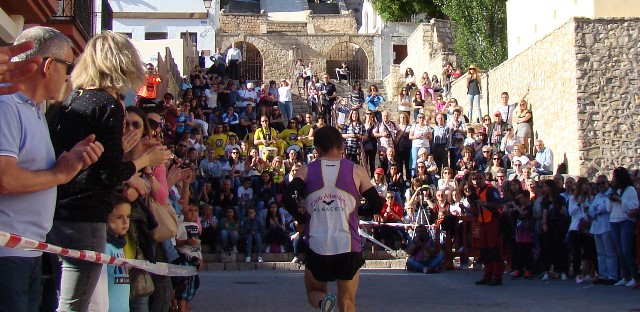 Raquel Padilla y Pablo García Ruano se impusieron en la Media Maratón de Almansa