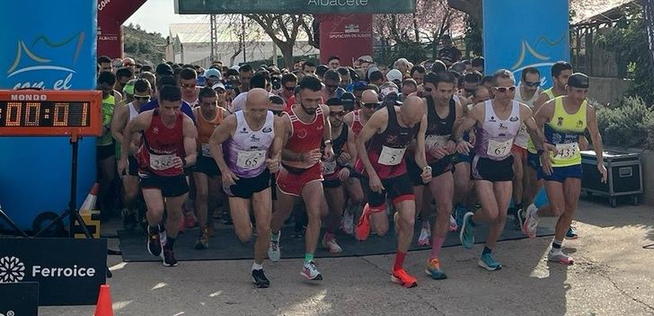 José Antonio Hernández es profeta en casa y Valera se estrena en la Carrera Popular de Fuentealbilla