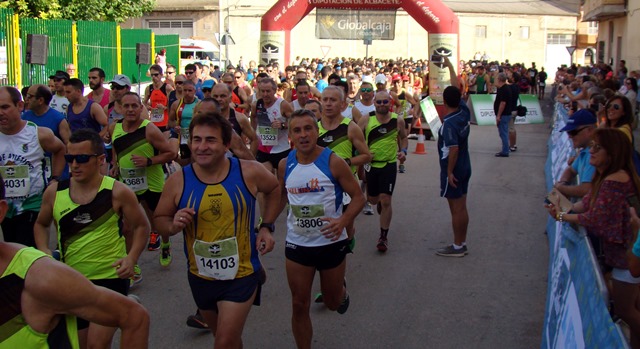María Ángeles Magán y Jesús Ángel Rodríguez fueron los ganadores de la Carrera Popular de La Gineta